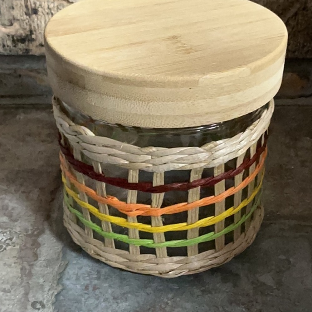 Market Square glass Jar w/ wood Lid